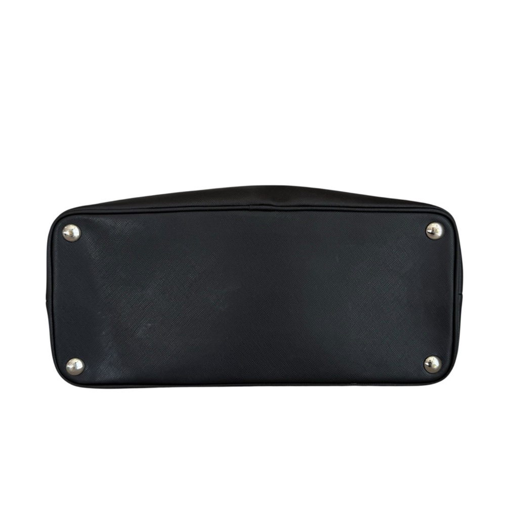 Coach Peyton Signature Shoulder Bag - Picture 4 of 7
